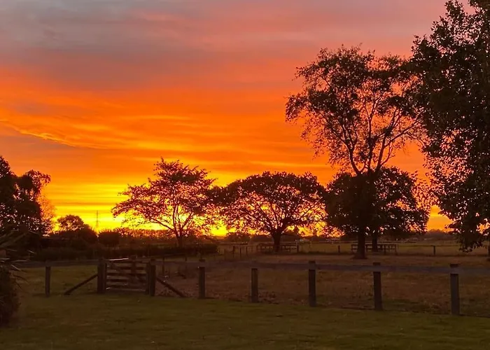Lyeinn - Newstead Country Retreat
